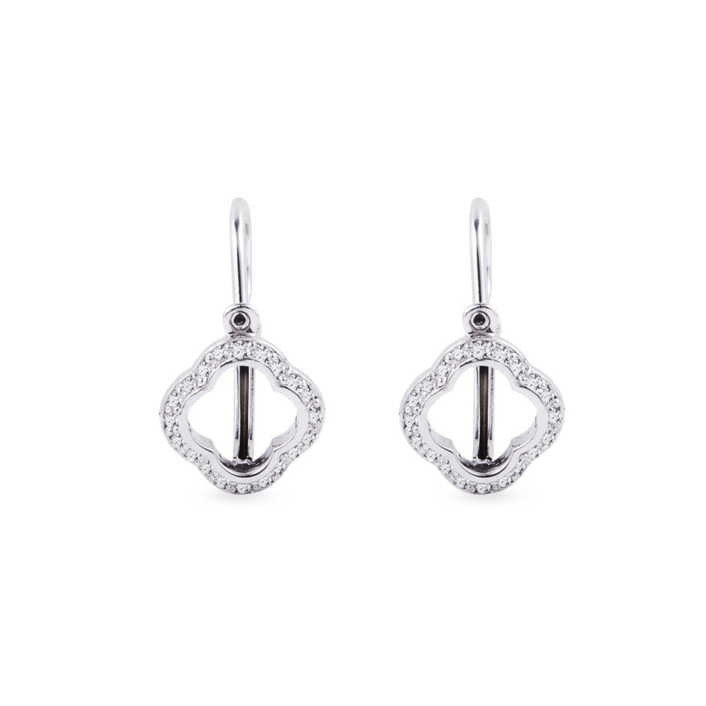 Children's diamond earrings in white gold | KLENOTA