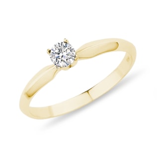 Solitaire Engagement Rings | KLENOTA